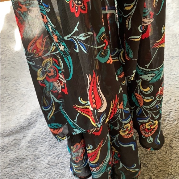 High Low Floral Skirt - Picture 6 of 8